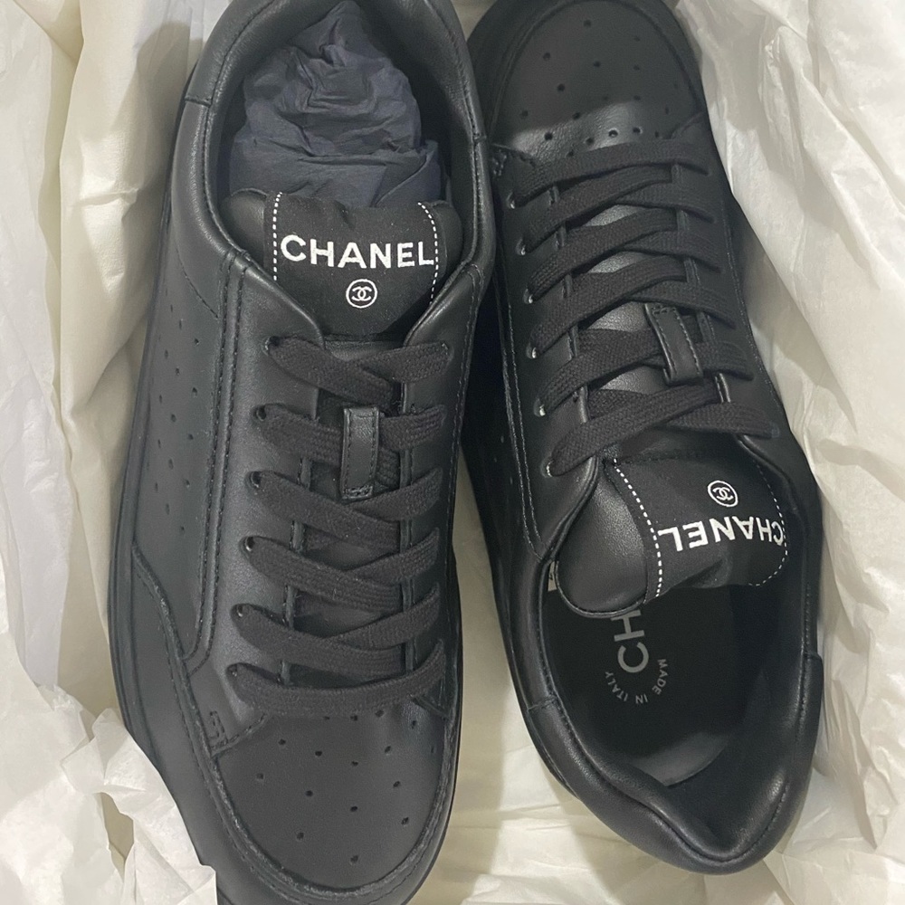 🌑🌑Chanel black sneakers🌑🌑